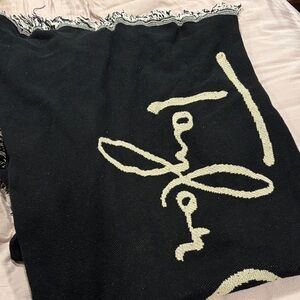 Taylor Swift Black and White Throw Blanket